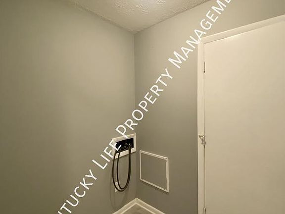 5th image of 1814 Balfour Dr