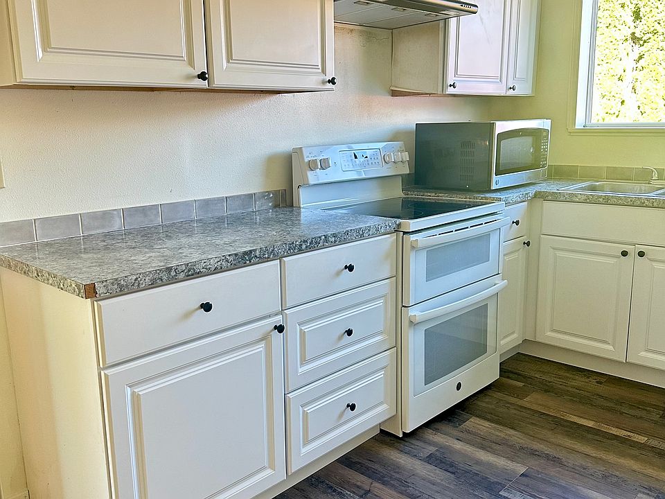 1st image of 530 Front St #2