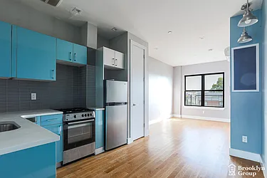 650 Marcy Avenue, #7