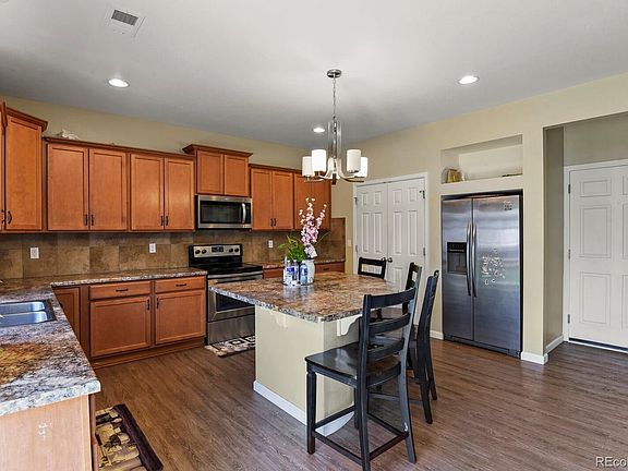 4th image of 4747 Walden Way