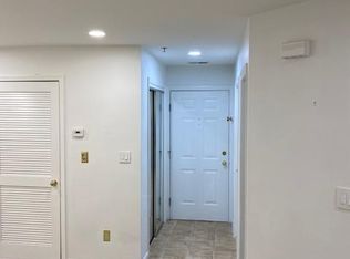 628 Waterford Dr, Edison, NJ