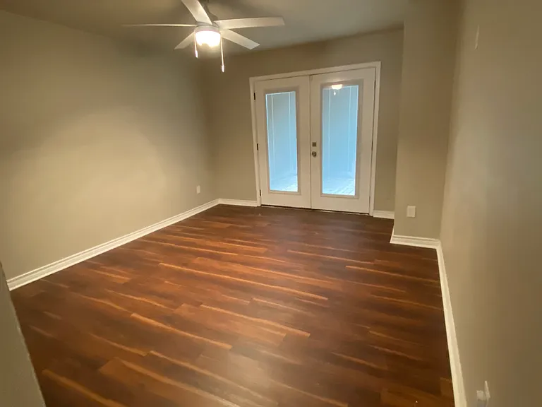 2118 Burnet St — Photo 17