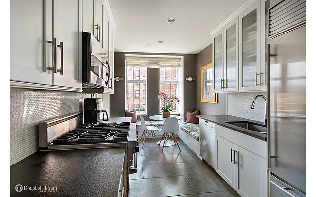 Sold by Douglas Elliman | media 4