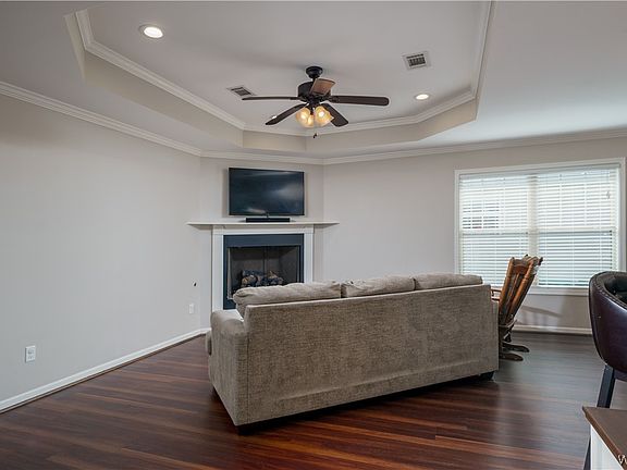 4th image of 4619 Allums Ave