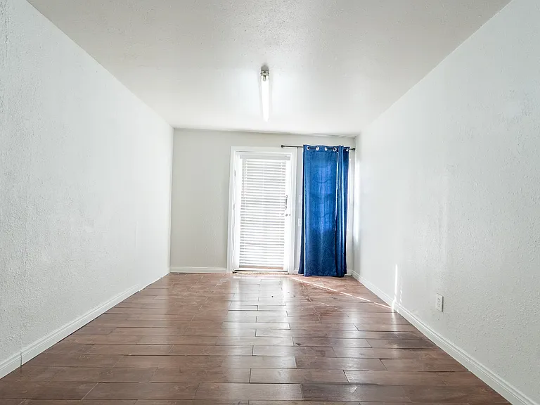 14043 Mystic St — Photo 23