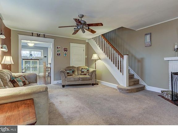 3rd image of 500 Woodland Dr