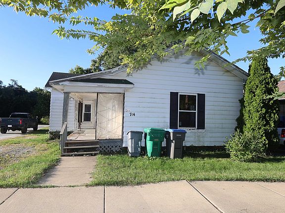 2nd image of 704 River Ave
