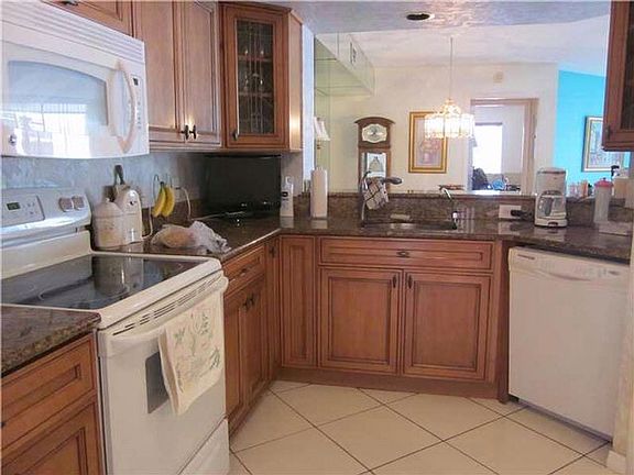 4th image of 7568 Trent Dr