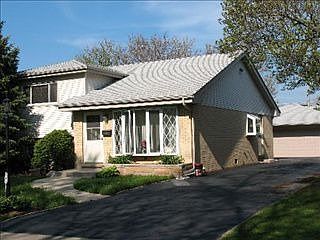 1st image of 2511 Parkwood Ln