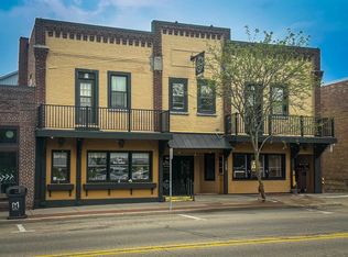 209 E Main St #3, Mount Horeb, WI 53572