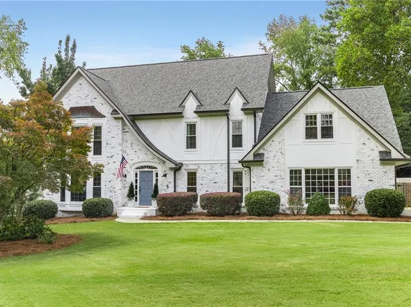 1655 Redbourne Dr, Sandy Springs, GA 30350