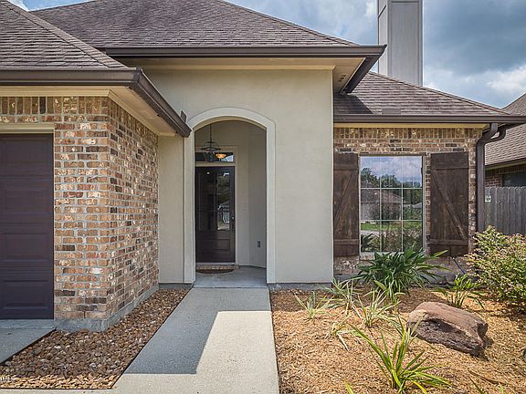 2nd image of 202 Creekside Dr