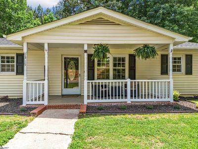 1319 Pleasant Hill Rd, Landrum, SC, 29356