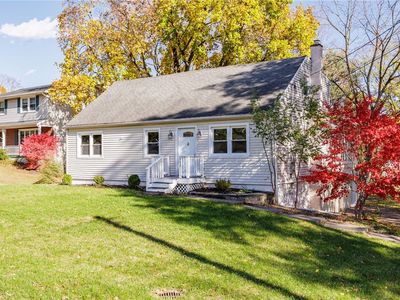 282 Moseley Rd, Fairport, NY, 14450