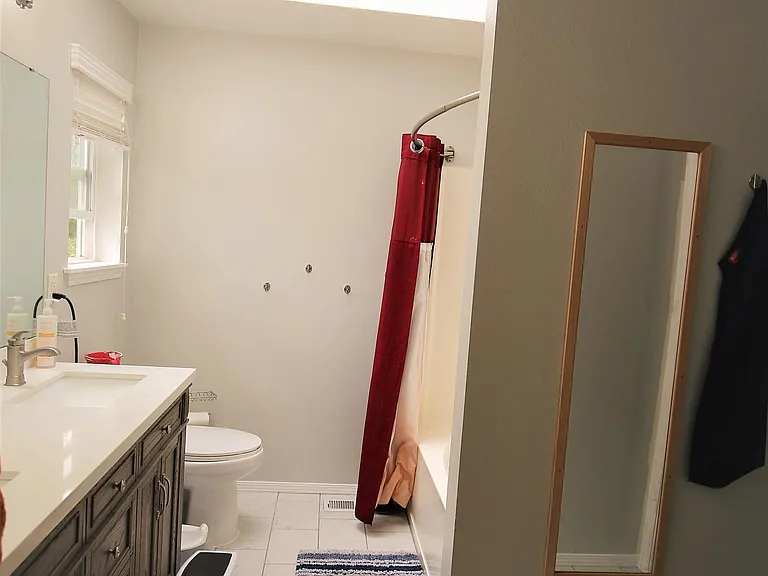 2153 McDonald Ave — Photo 16