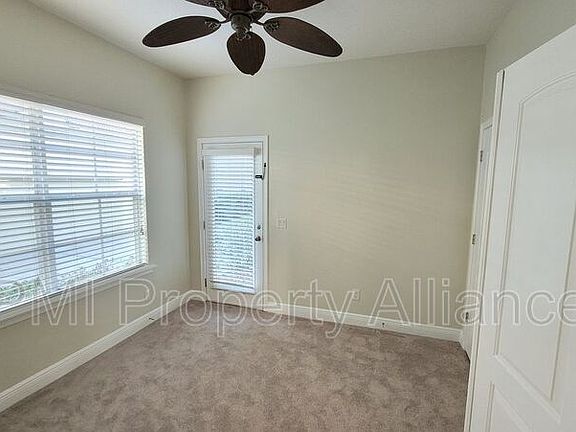5th image of 830 Ellwood Ave