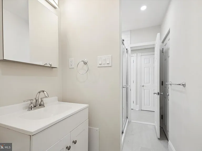 2308 E Allegheny Ave #2 — Photo 15