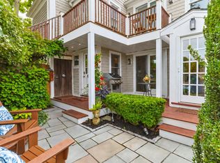 47 Pleasant St #2, Provincetown, MA 02657