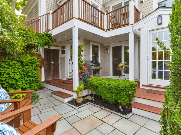 47 Pleasant Street UNIT 2, Provincetown, MA 02657