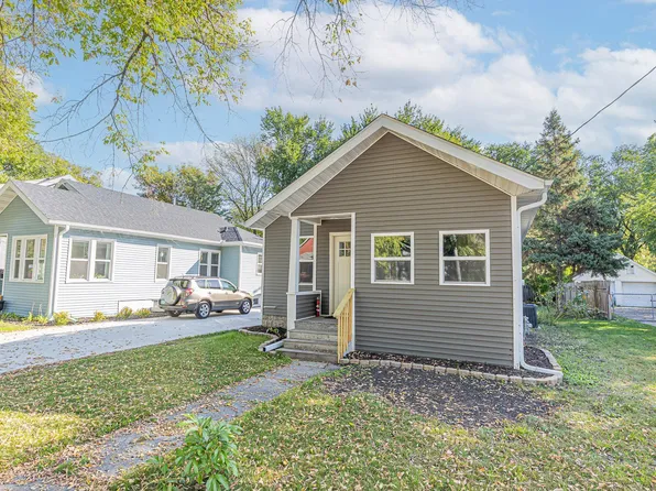 1208 University Dr S, Fargo, ND 58103