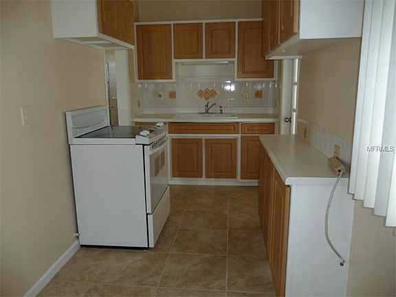 3rd image of 8497 Bumford Ave