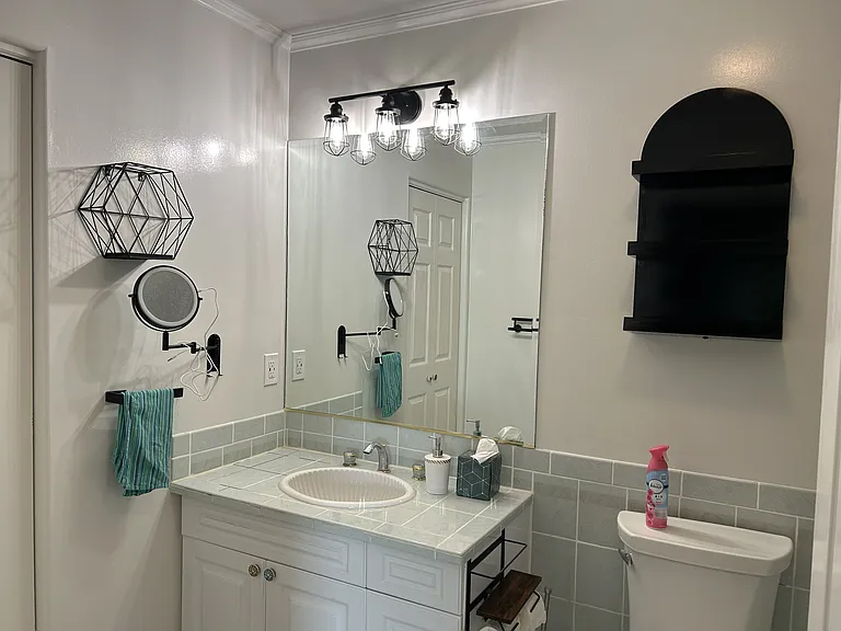Bathroom 2