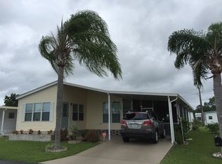 28 Serendipity Blvd, N Fort Myers, FL 33903