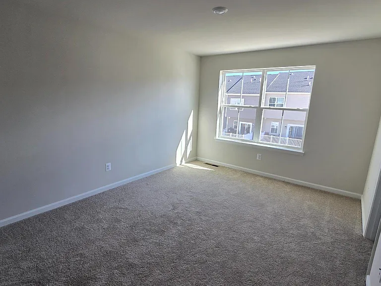 1344 Red Clover Ln — Photo 21