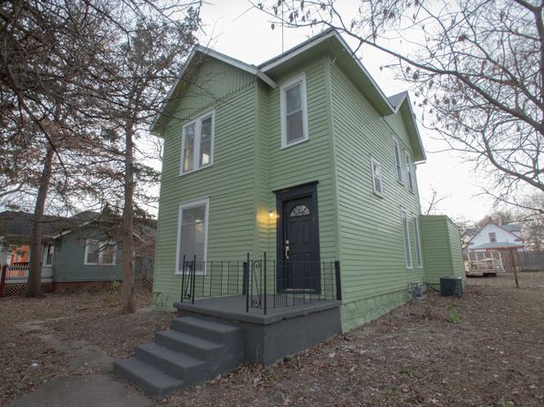 1185 SW Macvicar Ave