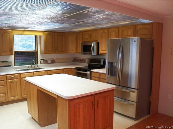 2nd image of 7440 W Sieveking Dr NE
