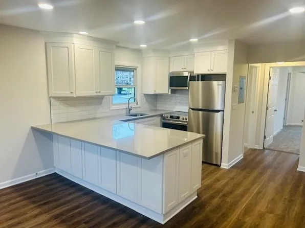 3 Hampton Court #E, Jefferson Valley, NY 10598