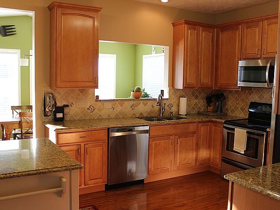 5th image of 5429 Emilys Oak Ct