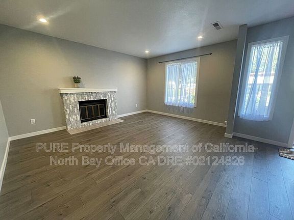 3rd image of 210 Park Place Dr
