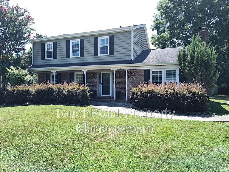 7413 Doves Nest Cir — Photo 1