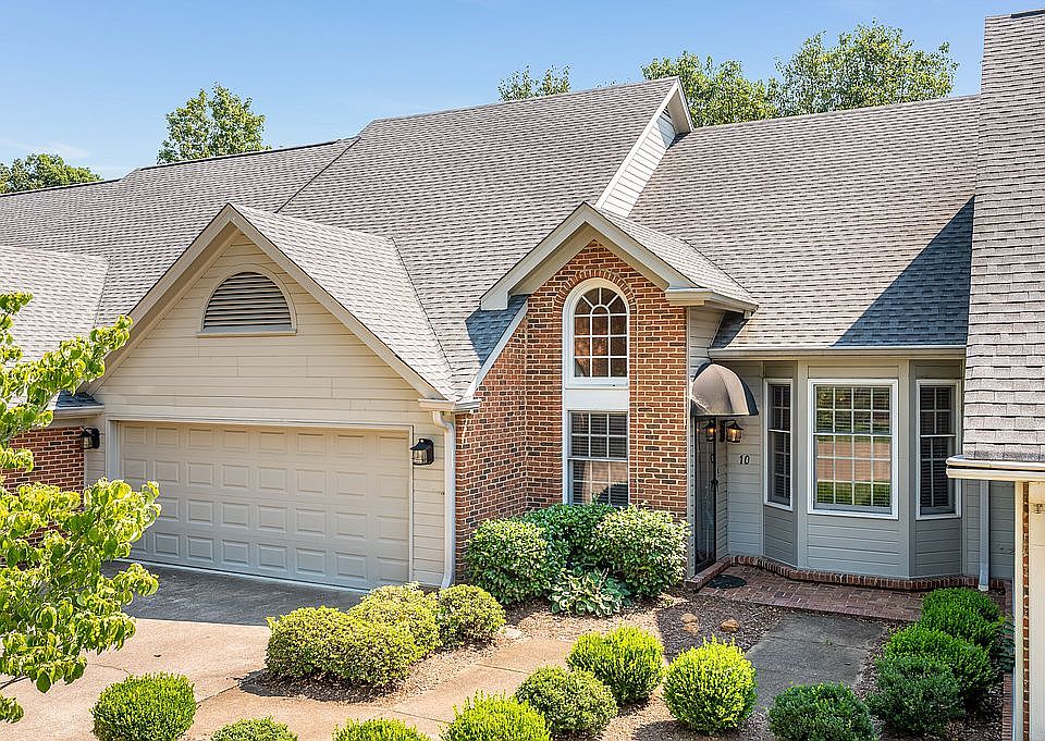 1st image of 10 Acorn Ln NE