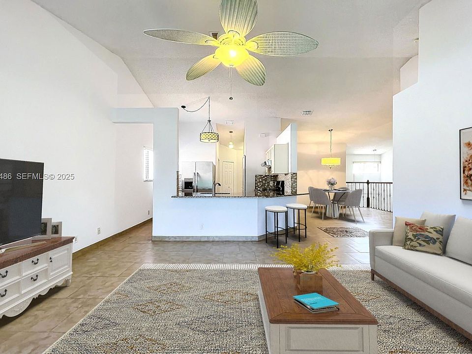 1st image of 20 Via De Casas Sur APT 202