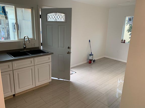 5th image of 10808 S Osage Ave