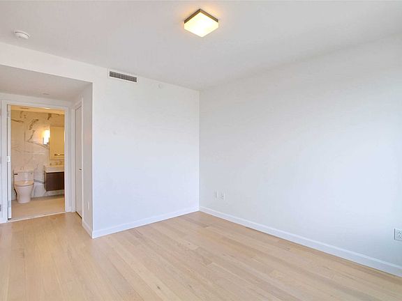 3rd image of 13835 39th Ave APT 13G