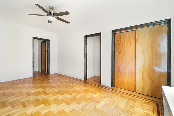 Rented by Compass | media 10