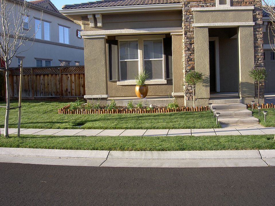 2nd image of 105 W Recreo Ct