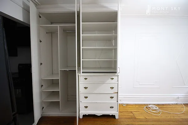 Rented by Mont Sky Real Estate | media 14