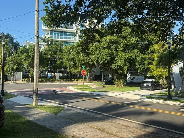 901 NW 10th Ct — Photo 15