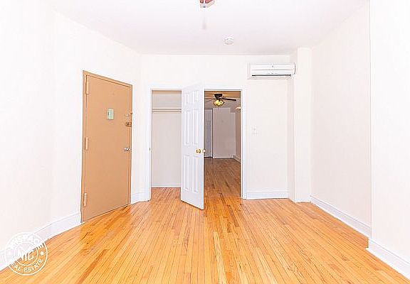4th image of 674 Lincoln Pl #6