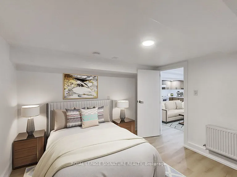 896 Bathurst St #BASEMENT — Photo 9