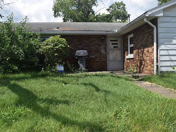 3rd image of 2601 N Heidelbach Ave