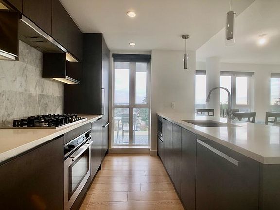 4th image of 8988 Patterson Rd #925