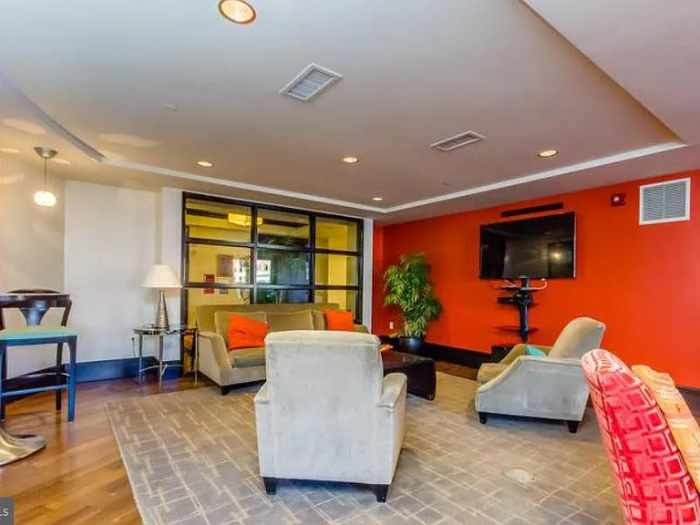 777 7th St NW #1003 — Photo 28