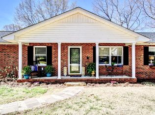 207 Forest Ave, Landrum, SC 29356