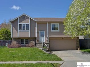 6614 N 116th Ave, Omaha, NE 68164