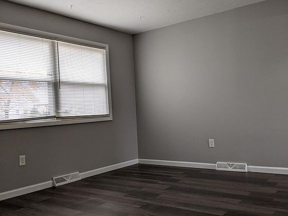 4th image of 5773 Eastwood Ave
